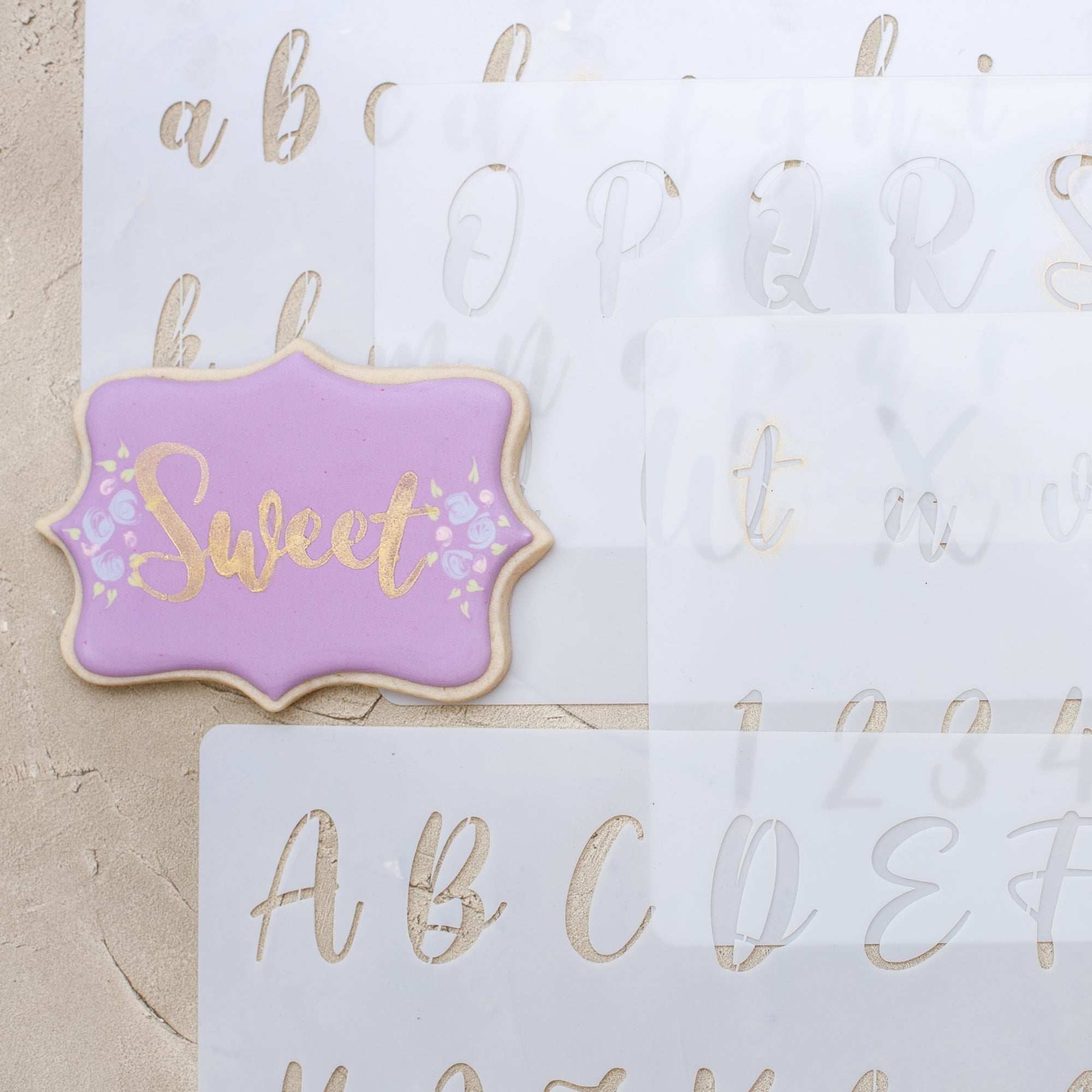 Cursive Letter R Stencil